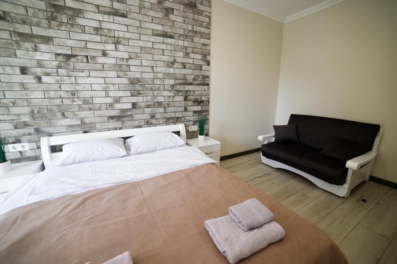 Lux Apartments Lviv Eksteriør billede