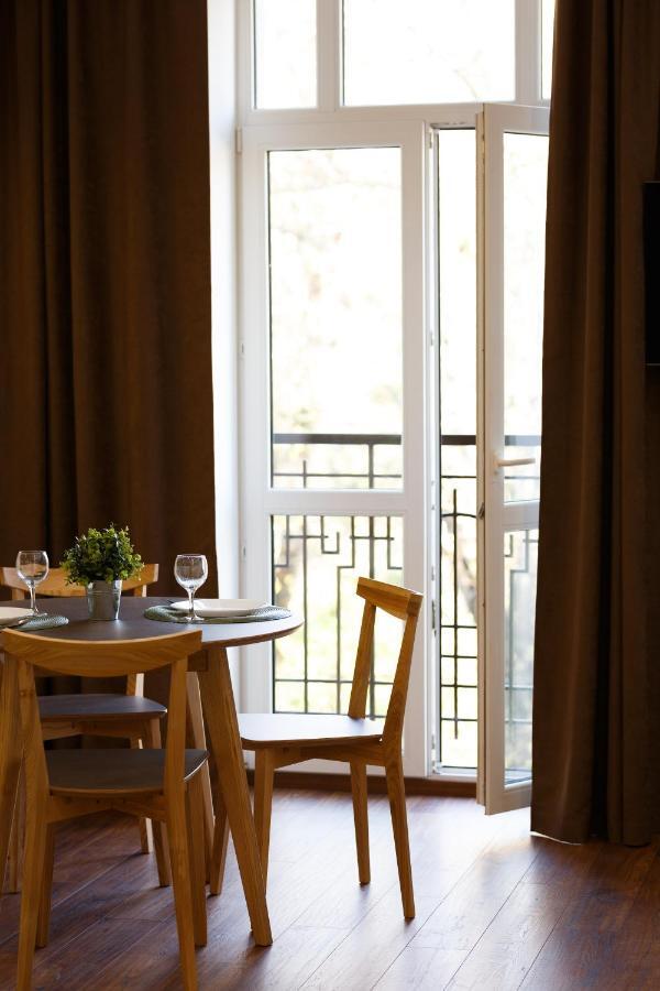 Lux Apartments Lviv Eksteriør billede