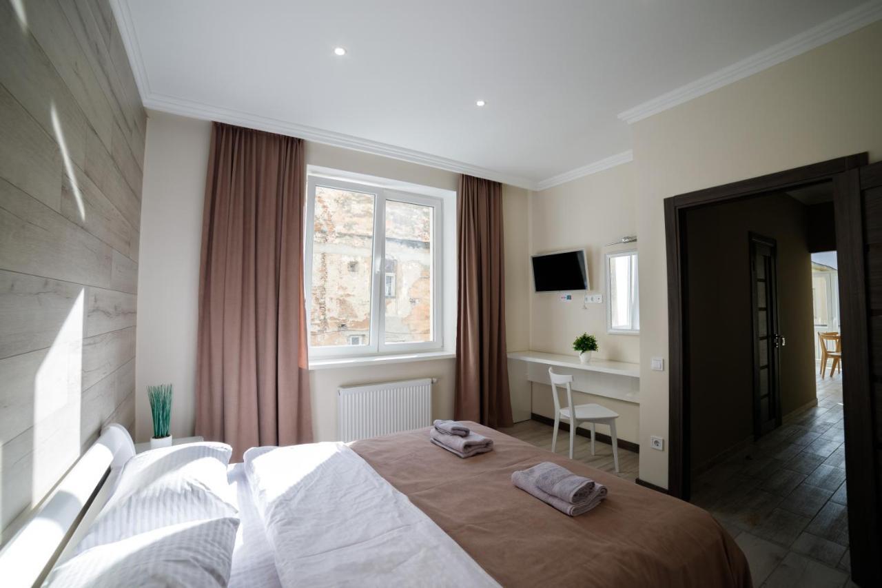 Lux Apartments Lviv Eksteriør billede