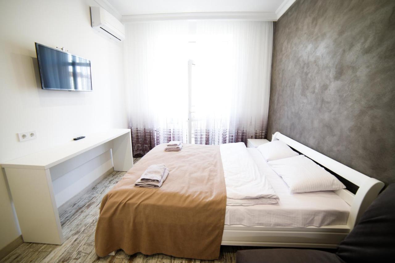 Lux Apartments Lviv Eksteriør billede